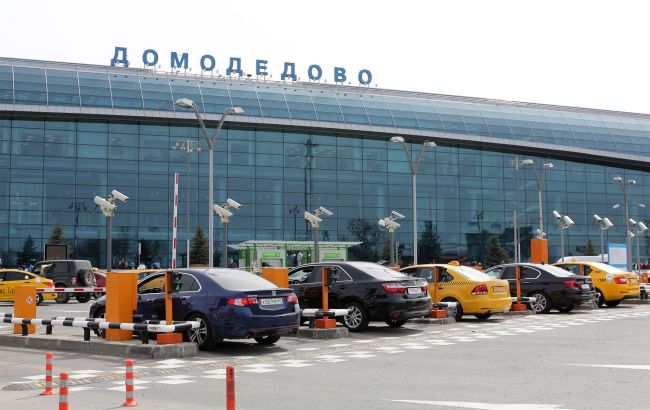 Foreign airlines cancel flights to Moscow en masse following Zelenskyy&rsquo;s warning