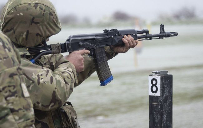 Training of Ukrainian military in Britain: Photos