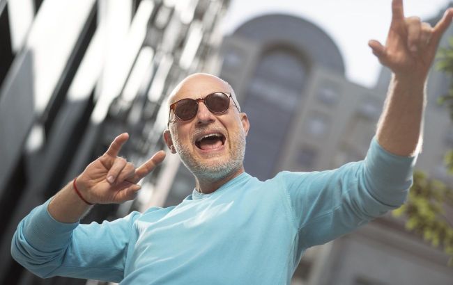 Switch off aging: 6 key habits to staying healthy and active in old age