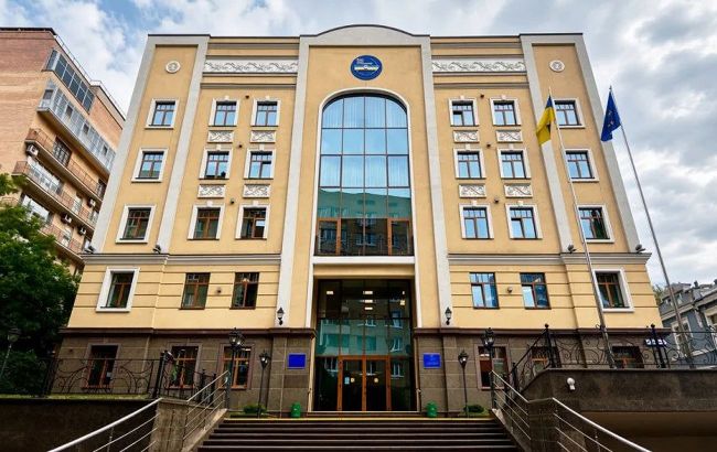 Russian strike damages Ukraine's High Council of Justice in Kyiv