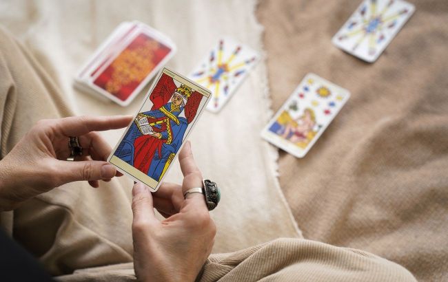 Tarot horoscope for October 1 promises triumph for four zodiac signs