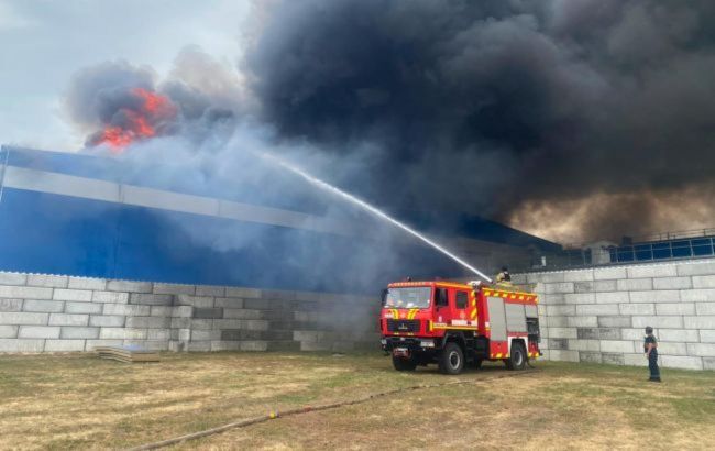 Russia strikes US-owned Mondelez plant in Ukraine's Sumy region, causing injuries