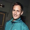 Alexander Skarsg&aring;rd stuns in a gold suit and sheer Saint Laurent shoes