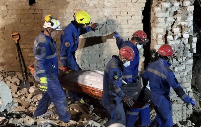 Kyiv hit overnight on June 17: 3 more found dead under debris