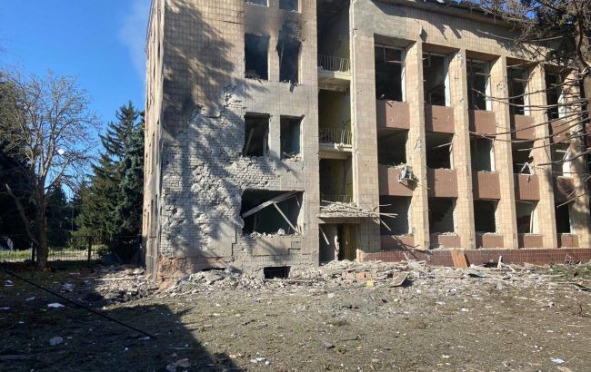 Russia strikes village council in Kharkiv region: One killed and several injured