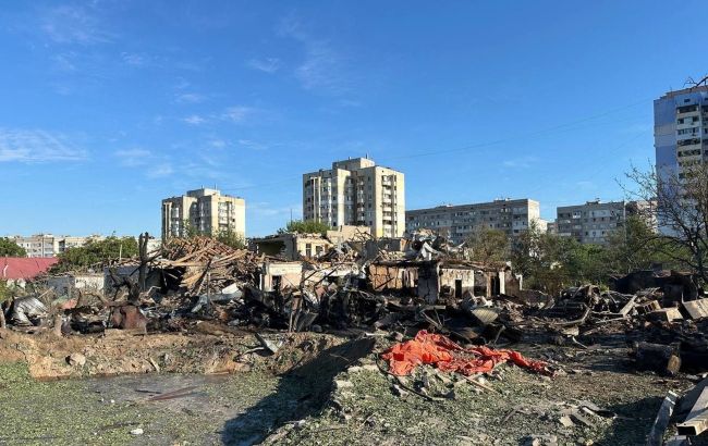Missile strike hits Mykolaiv: Shocking images show damage in residential area