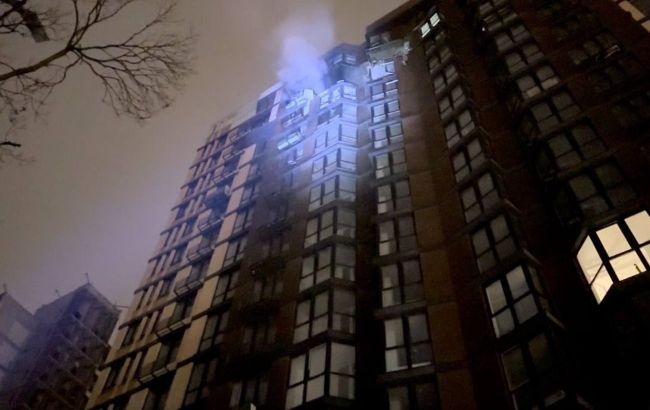 Russian drone attack on Odesa aftermath: Fire in high-rise building and 6 injured