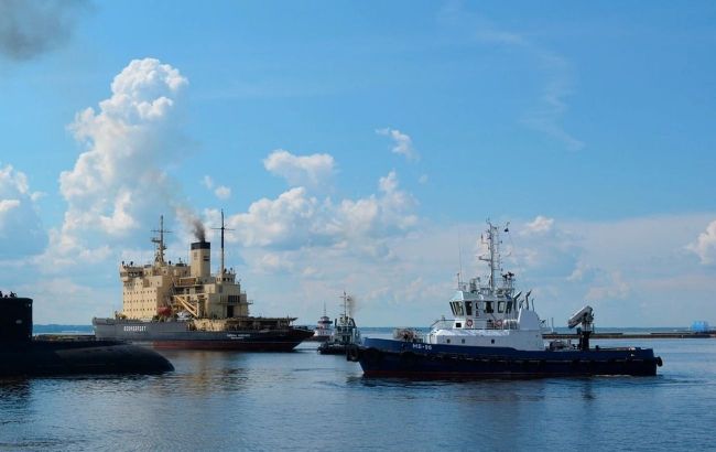 Ukraine strikes Russian naval vessels in key fortress city near St. Petersburg