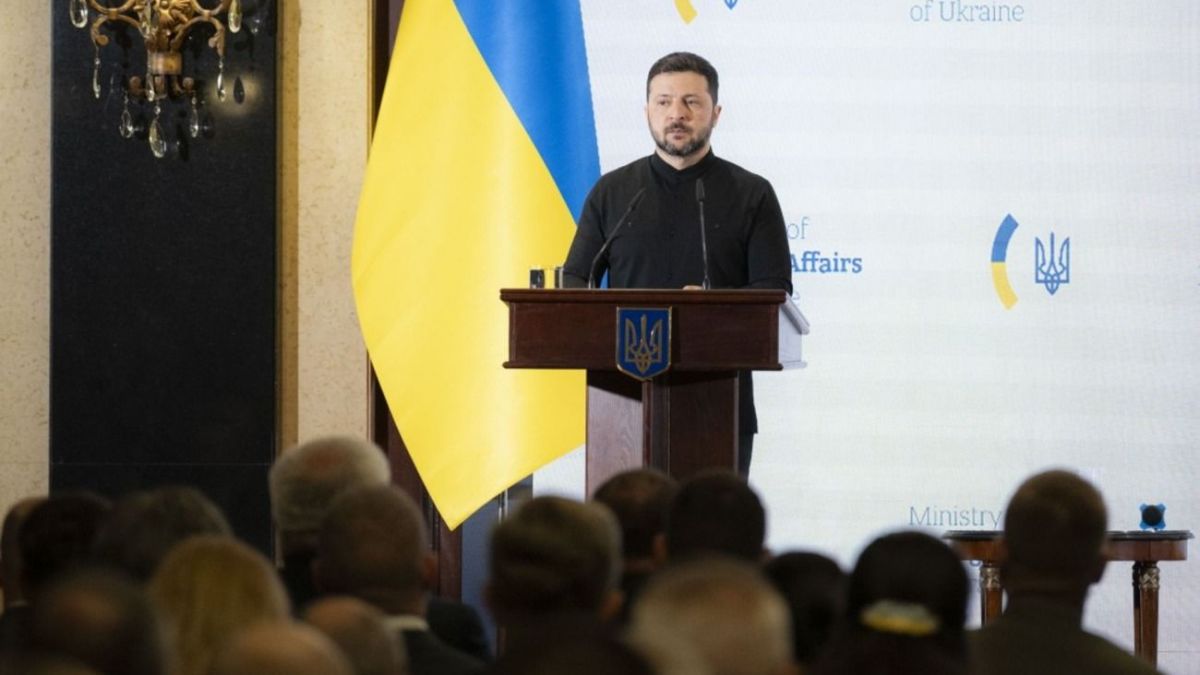 Ukraine prioritizes dual citizenship deals with countries hosting largest diaspora