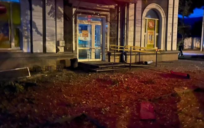 Russian drone strike damages apartment block in Ukraine's Sumy, one injured