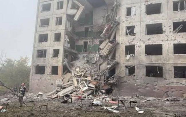 Russia drops aerial bombs on apartment buildings in Sloviansk: Casualties reported