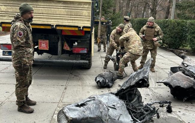 Kyiv shelling: Missile hit hospital where soldiers undergo rehabilitation