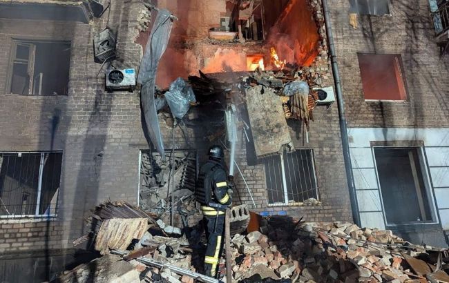 Situation in Ukraine's Kryvyi Rih after Russian strike: Damage and casualties reported, footage