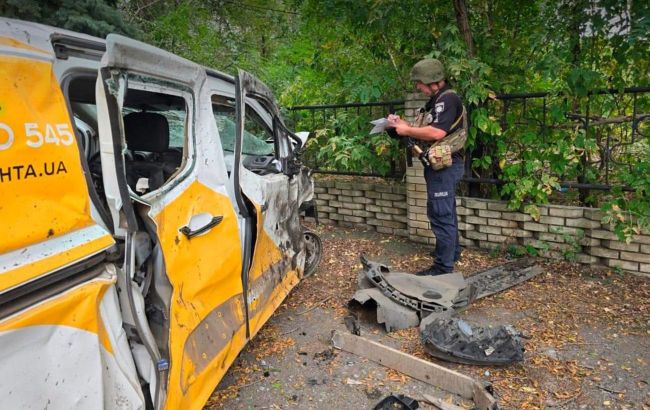 Evacuation of civilians continues in Ukraine's Yarova following Russian airstrike