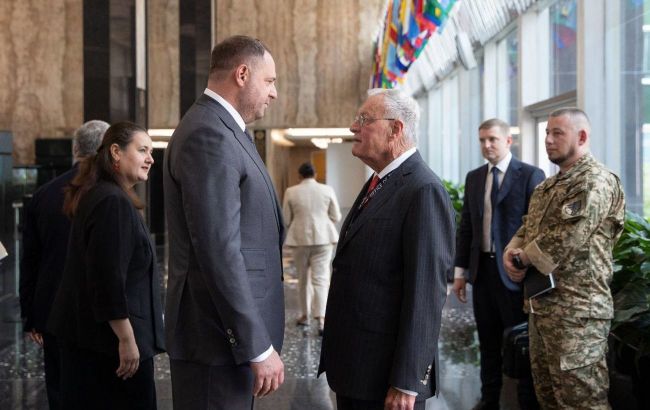 Zelenskyy's top aide Yermak and Trump's special envoy Kellogg discuss Ukraine-Russia talks