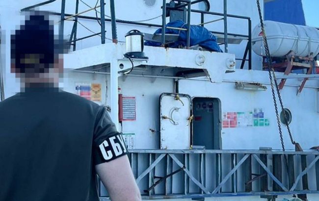 Security Service of Ukraine detains African cargo ship captain stealing Ukrainian grain from Crimea