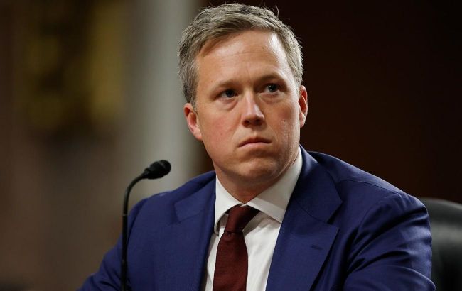 US warns Ukraine of far worse terms if it rejects peace deal — The Guardian