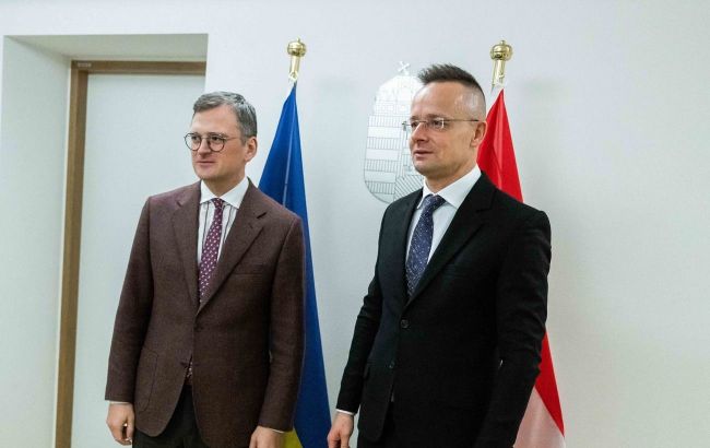 Hungarian FM shares details of meeting with Kuleba