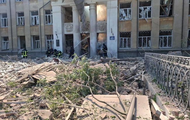 Russia completely destroyed lyceum in Odesa region with ballistic missile - Zelenskyy