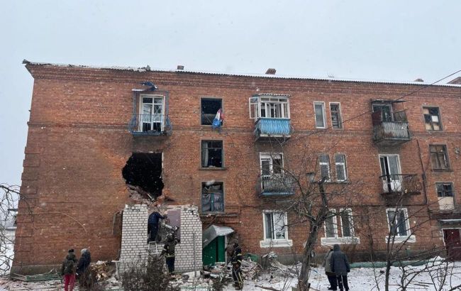 Russian troops attack multi-story building in Kupiansk: Casualties reported