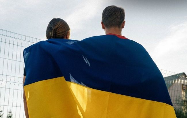 Ukraine brings back 16 teenagers from Russian-occupied areas