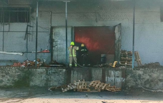Russia strikes post office in Ukraine's Vinnytsia region, leaving casualties