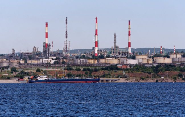 Ukrainian forces strike Saratov refinery - General Staff
