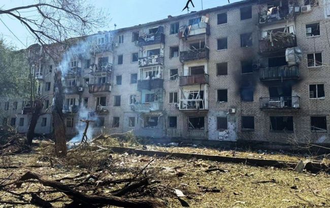 Russian strike on Pavlohrad: Number of victims continues to grow, including children