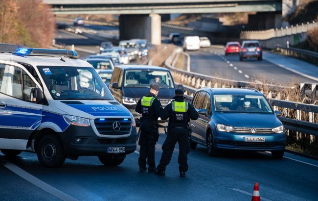 Bus overturns in Germany with Ukrainians among passengers