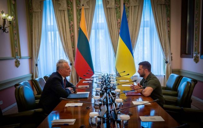 Zelenskyy meets with Lithuanian President: Discussed frontline situation and Ukrainian forces' needs
