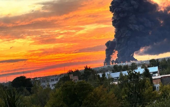 Ukraine's Fire Point confirms strikes on oil refinery and Ozon warehouse in Russia's Samara region