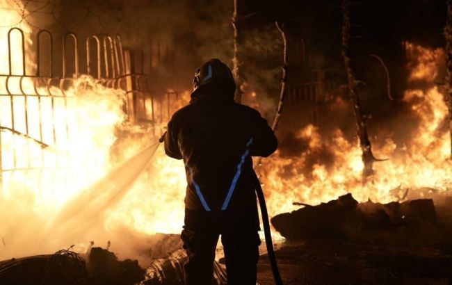 Russia strikes Odesa region at night, damaging homes and port in deadly attack