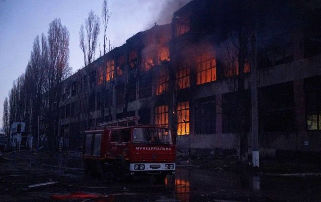 Russia launches massive attack on Odesa region, hits energy sites and leaves civilians wounded