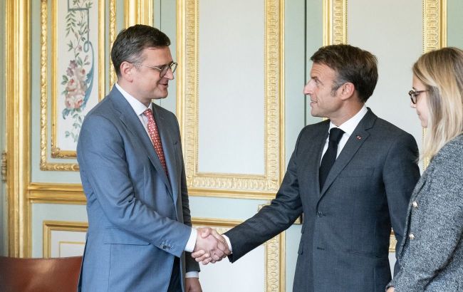 Kuleba and Macron met in France on August 30 to discuss peace formula and grain exports