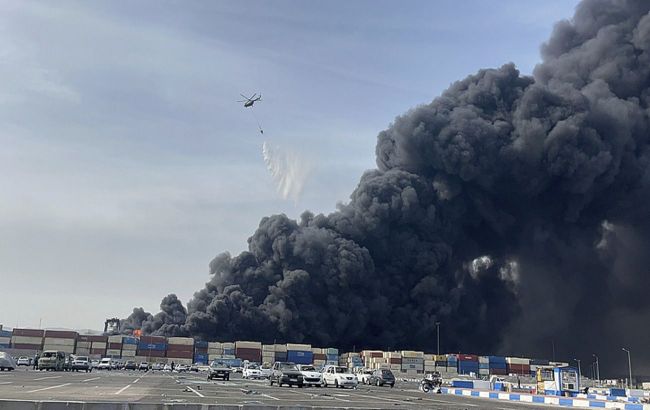 Explosion at largest port in southern Iran: 18 dead, over 700 injured