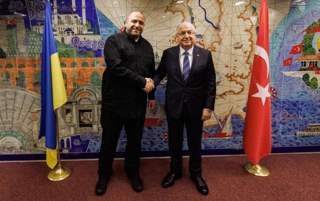 Ukrainian defense minister proposes joint defense projects with Türkiye