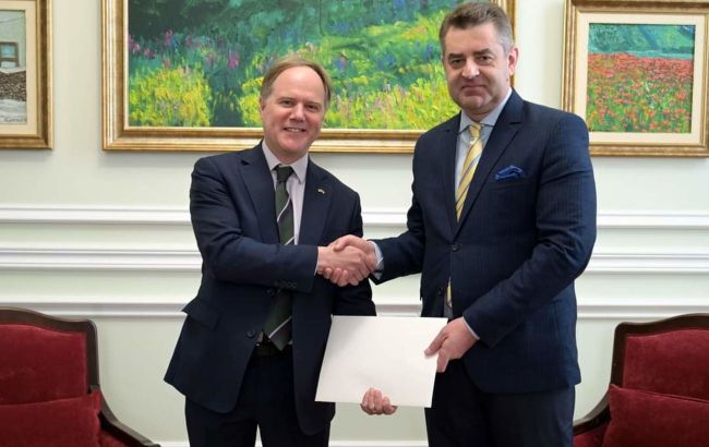 New UK Ambassador starts working in Ukraine