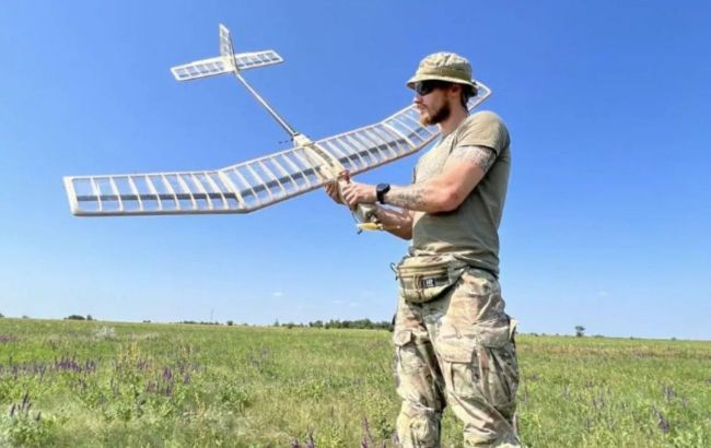 Ukrainian intelligence tests new Ukrainian drone SpyGun at the frontline