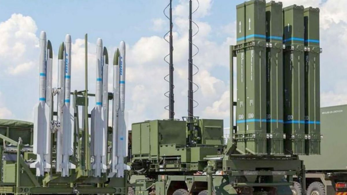 Ukraine's secret arms request to Germany leaked &mdash; billions in air defense and gear