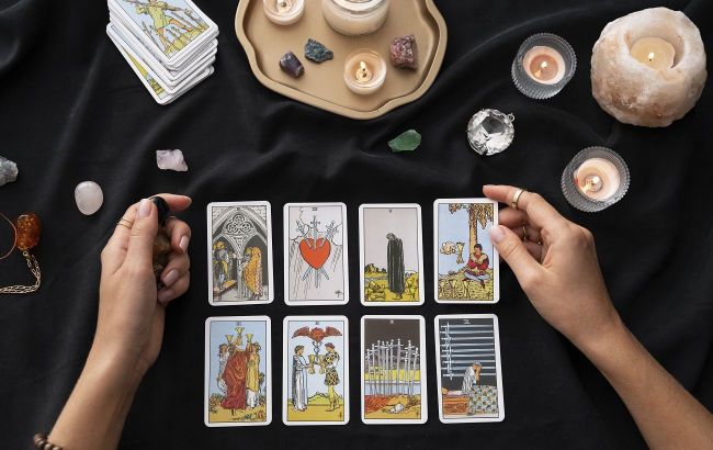Tarot cards reveal this week's fate: Second chances or hidden fears