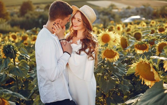 Exes on radar: August could bring romantic comebacks for three zodiac signs