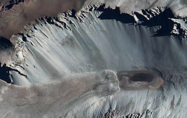 Saltiest lake on Earth: Unfreezing even at -50 degrees