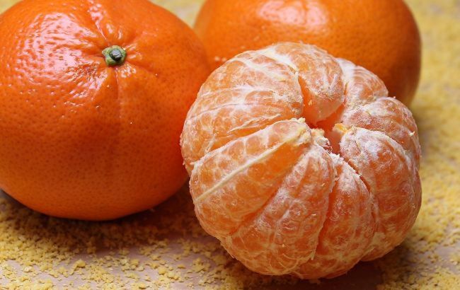 Dietologist tells why you should not throw away tangerine peel