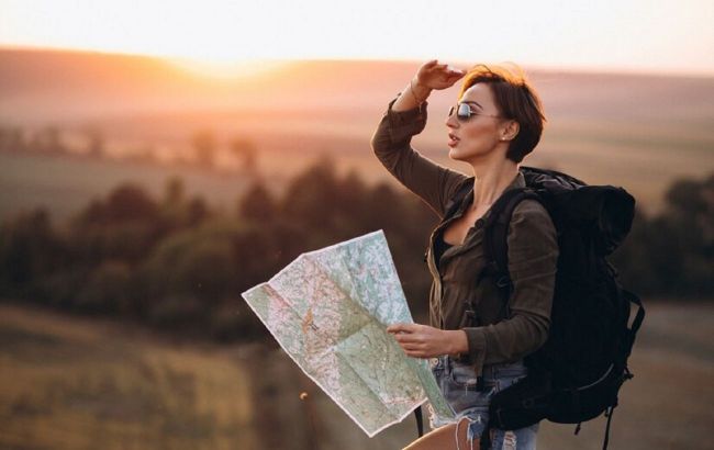 9 tips to help women travel safely alone