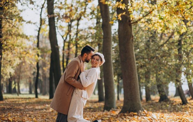 Today's love forecast: Luck shines on 6 Chinese zodiac signs