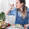 Can you drink water while eating? Here's what the experts think