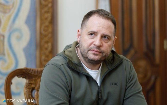 Is U.S. exerting pressure on Ukraine regarding elections: Zelenskyy's aide responds