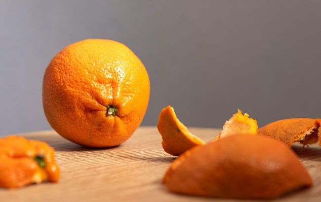 8 life hacks with orange peels that can help with cleaning