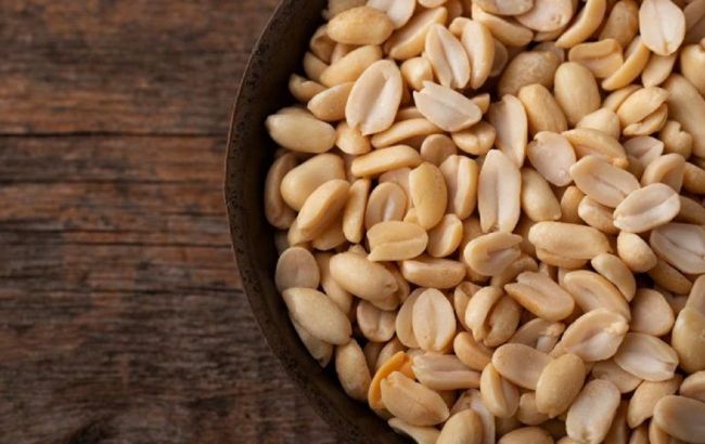 What's wrong with peanuts and who should stay away from them: Doctor's insights