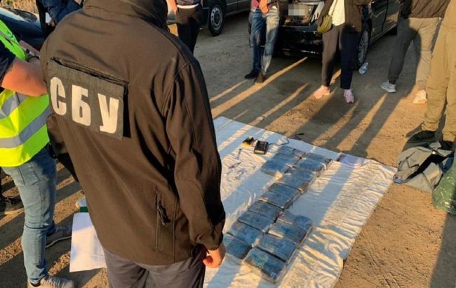 Cocaine concealed in bananas: 'Ndrangheta members sentenced in Ukraine